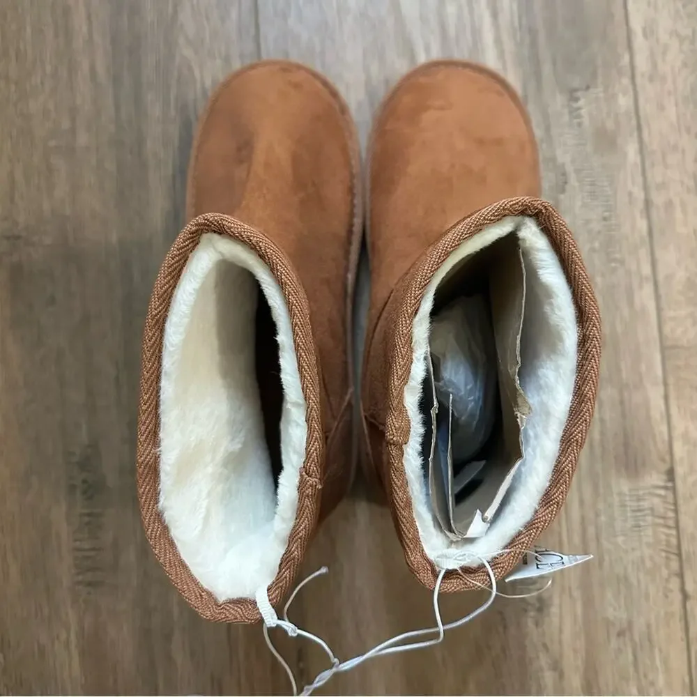 NWT!! Children’s Place Faux Fur Winter Boots, Chestnut, Size 6